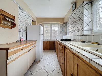 Maison - 82 m² - 5 pièces