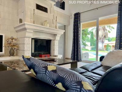 Propriété - 297 m² - 7 pièces