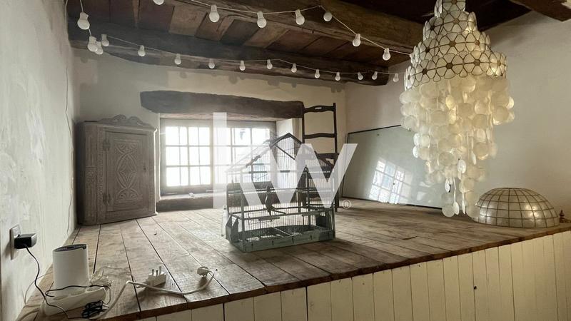 Maison - 200 m² - 12 pièces