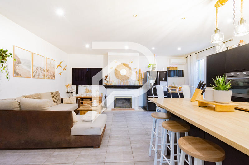 Maison - 104 m² - 5 pièces