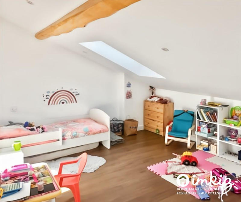 Maison - 318 m² - 13 pièces