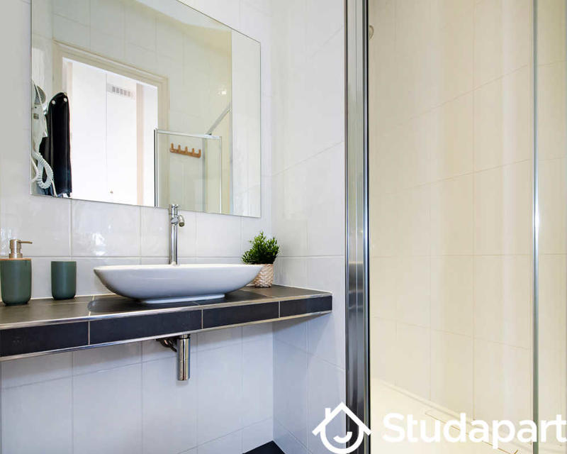 Chambre - 73 m² - 1 pièce