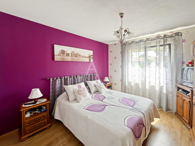 Maison - 92 m² - 5 pièces