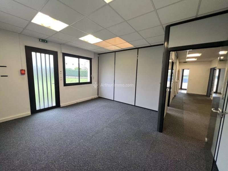 Bureau - 200 m² - 7 pièces