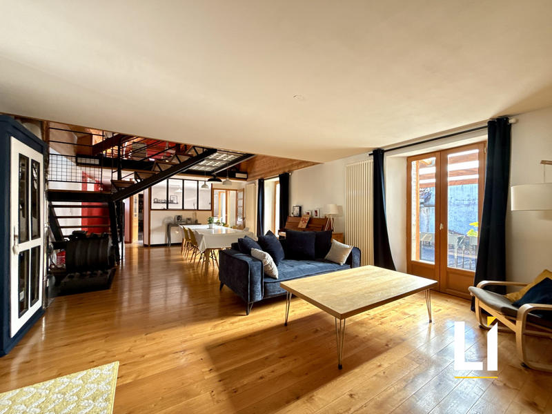 Appartement - 161 m² - 5 pièces