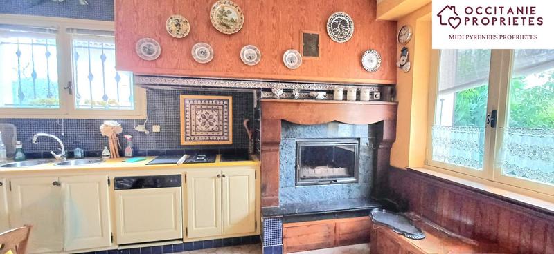 Maison - 263 m² - 9 pièces