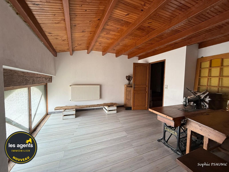 Maison - 190 m² - 8 pièces