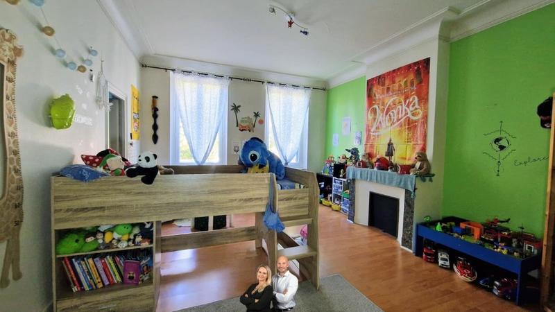 Maison - 254 m² - 5 pièces