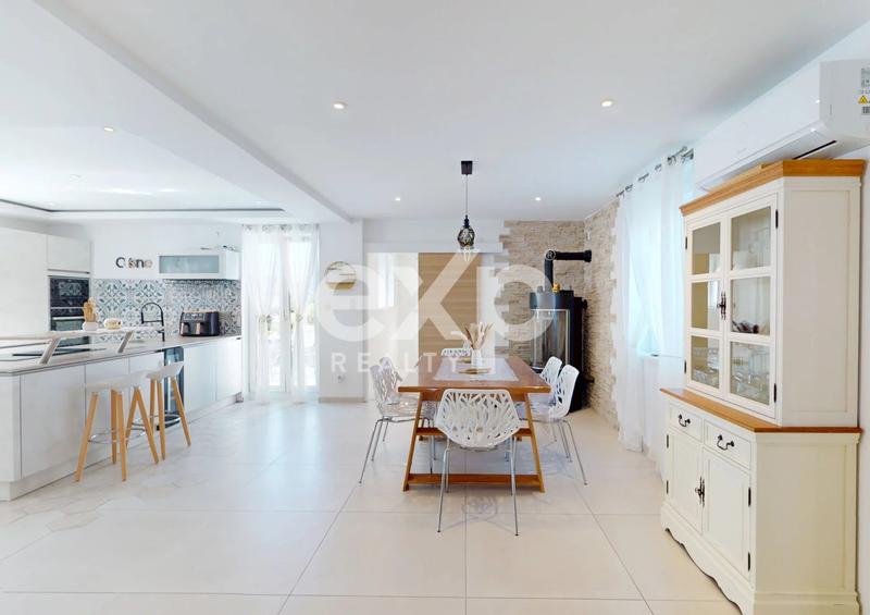 Maison - 125 m² - 6 pièces