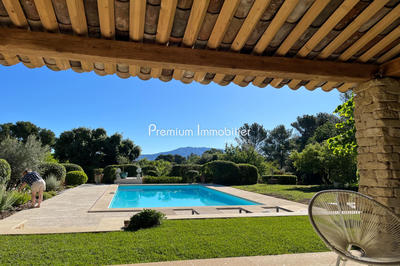 Villa - 235 m² - 7 pièces