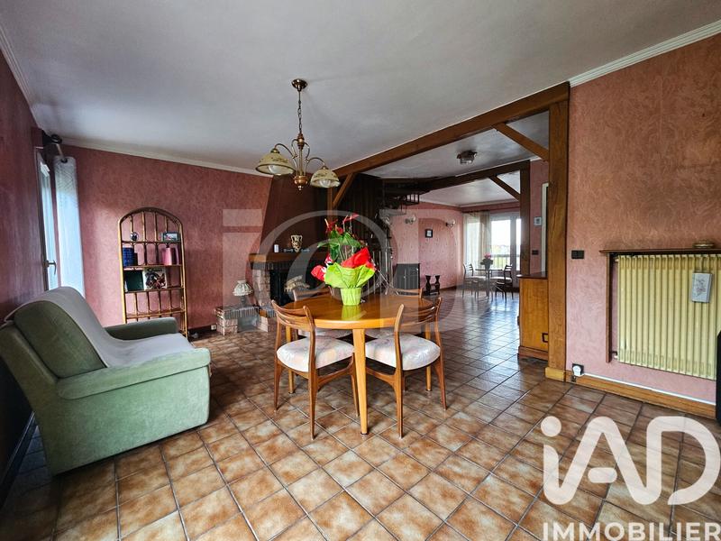 Maison - 104 m² - 4 pièces