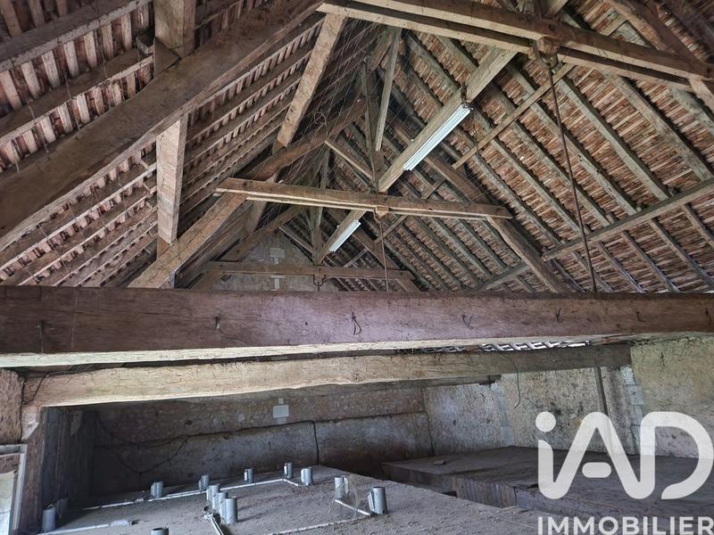 Maison - 250 m² - 1 pièce