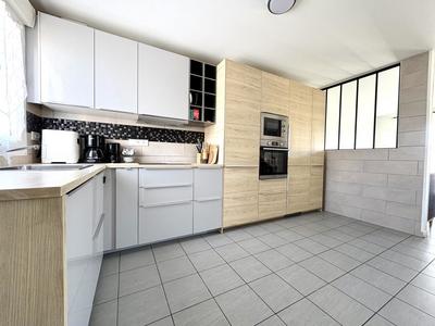 Maison - 81 m² - 4 pièces