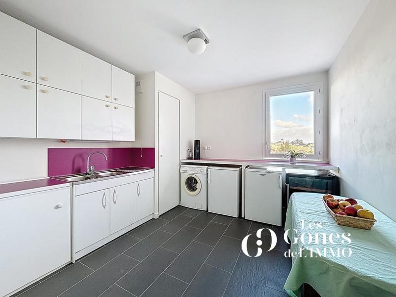 Appartement - 144 m² - 5 pièces