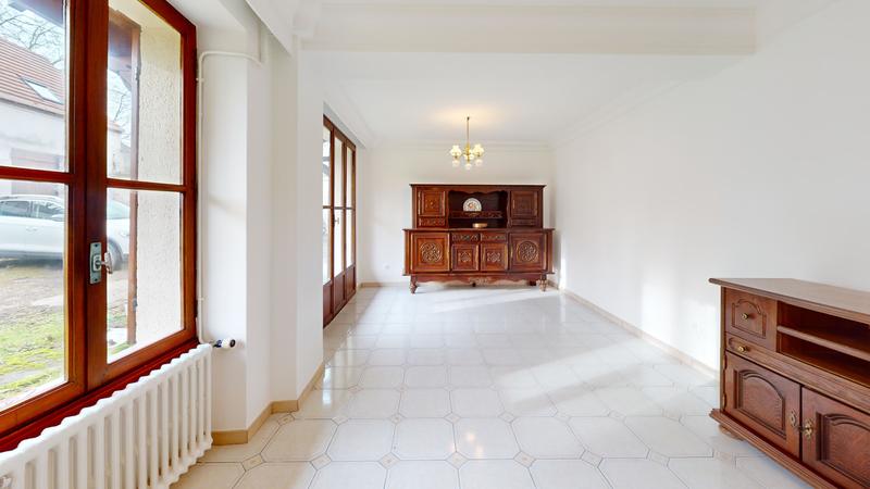 Maison - 195 m² - 9 pièces