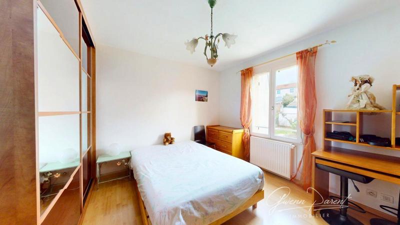 Maison - 165 m² - 8 pièces