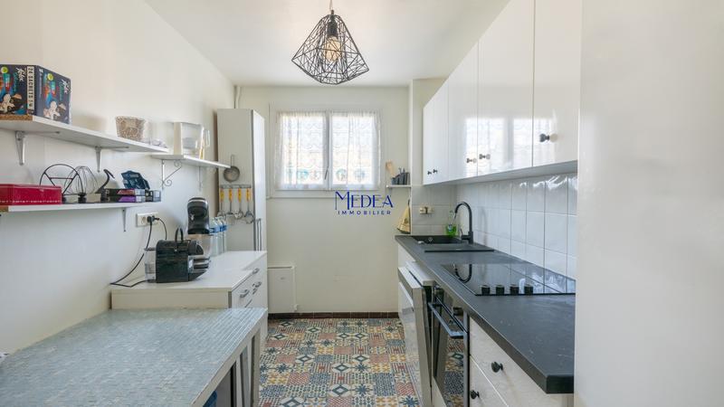 Appartement - 81 m² - 3 pièces