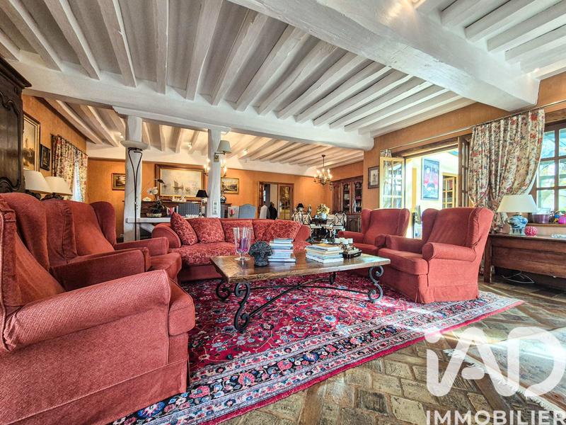 Maison - 213 m² - 7 pièces