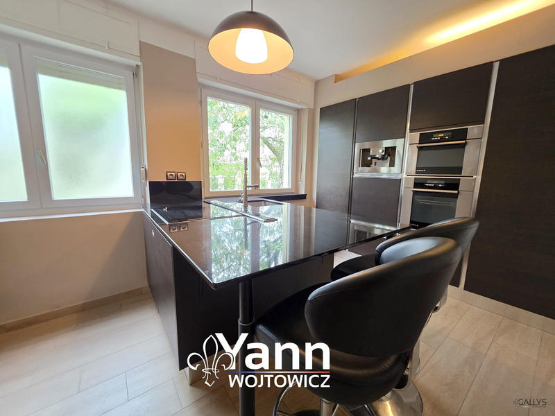 Maison - 135 m² - 6 pièces