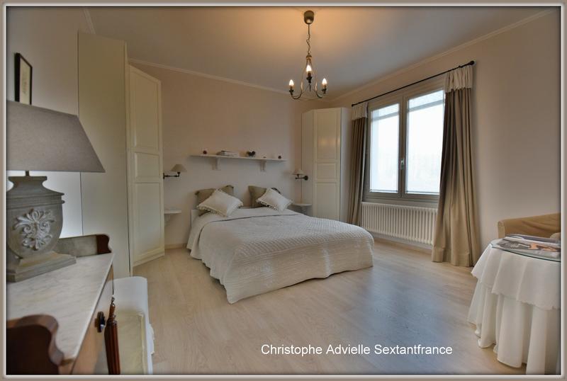 Maison - 260 m² - 6 pièces