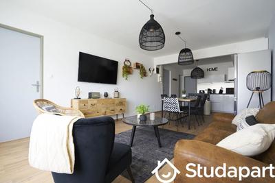 Chambre - 13 m² - 1 pièce