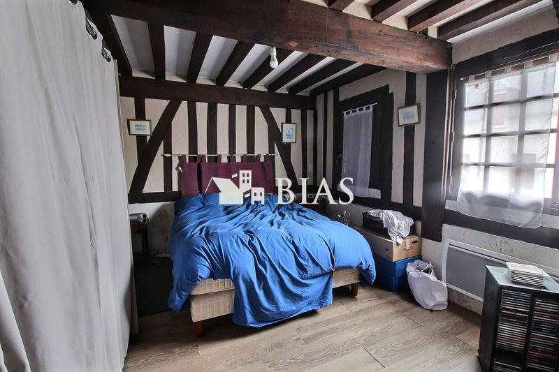 Viager - Maison ancienne - 72 m² - 5 pièces