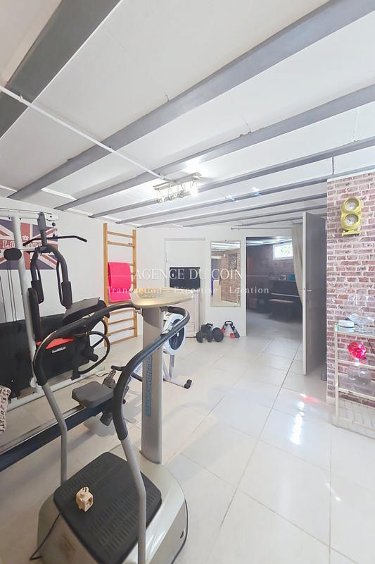 Villa - 300 m² - 7 pièces