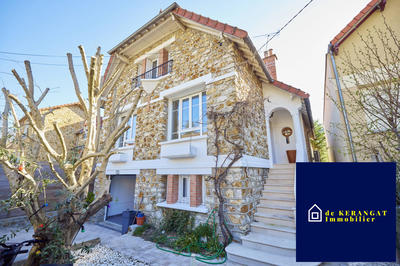 Maison traditionnelle - 160 m² - 7 pièces