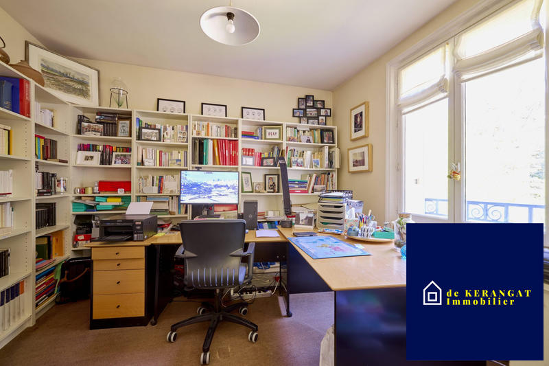 Maison - 262 m² - 9 pièces