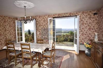 Maison - 122 m² - 6 pièces