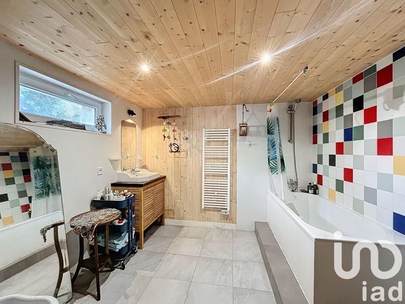 Maison - 170 m² - 7 pièces