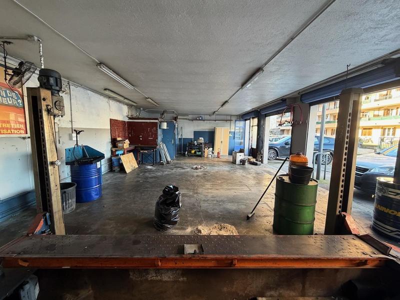 Local commercial - 86 m² - 1 pièce