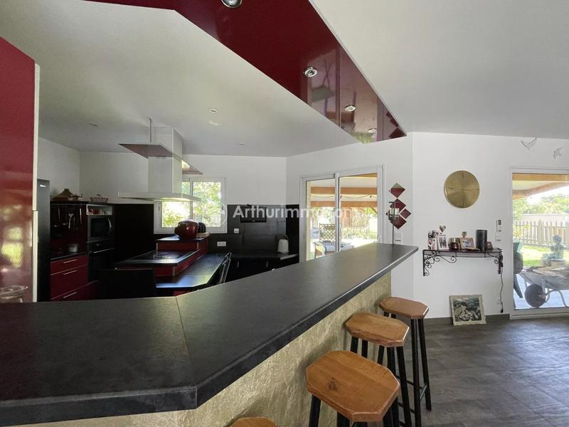 Maison - 149 m² - 9 pièces