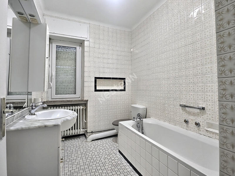 Maison - 127 m² - 8 pièces