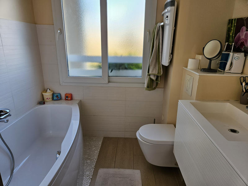 Maison - 102 m² - 5 pièces