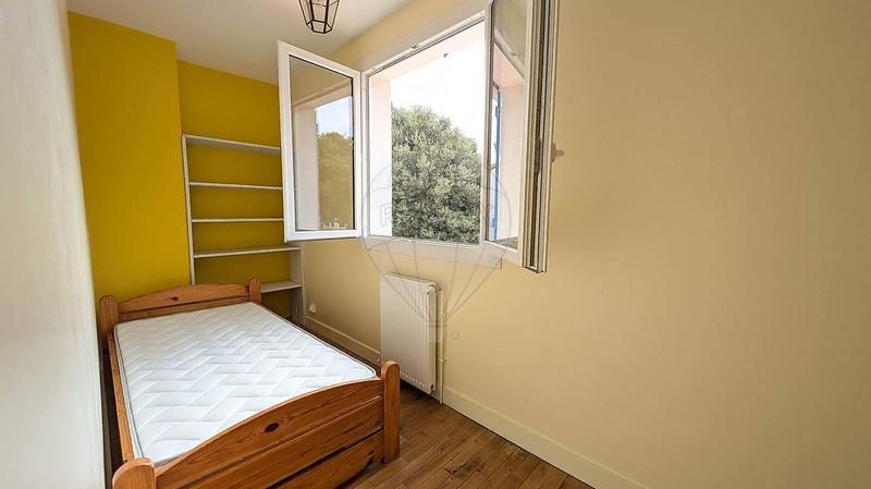 Maison - 111 m² - 5 pièces