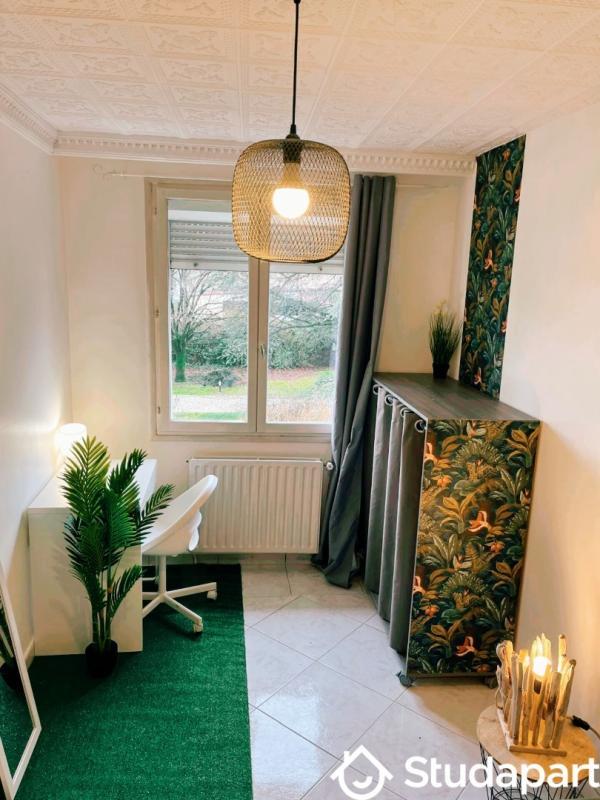 Chambre - 9 m² - 1 pièce