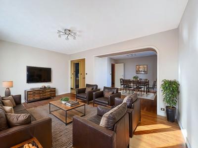 Appartement - 98 m² - 5 pièces