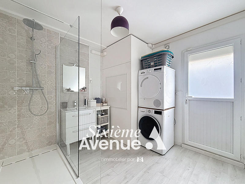 Maison - 104 m² - 5 pièces