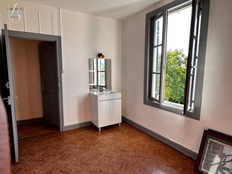 Local commercial - 234 m²