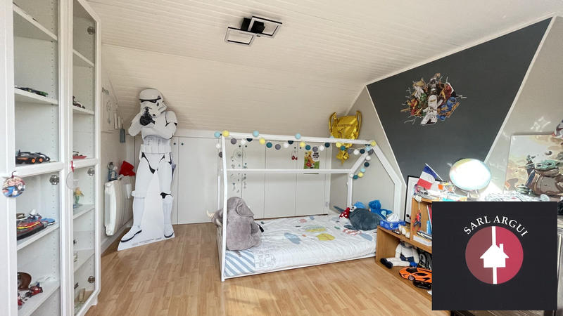 Maison - 111 m² - 6 pièces