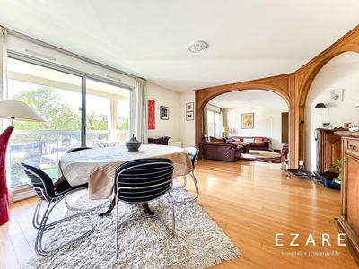 Appartement - 152 m² - 6 pièces