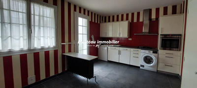 Maison - 150 m² - 7 pièces