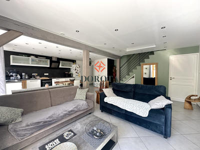 Maison - 164 m² - 5 pièces