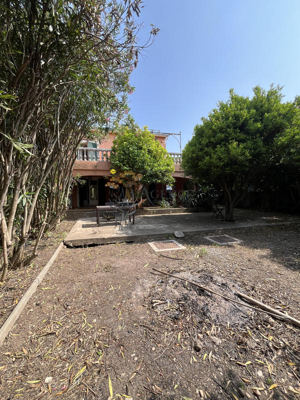 Villa - 190 m² - 6 pièces