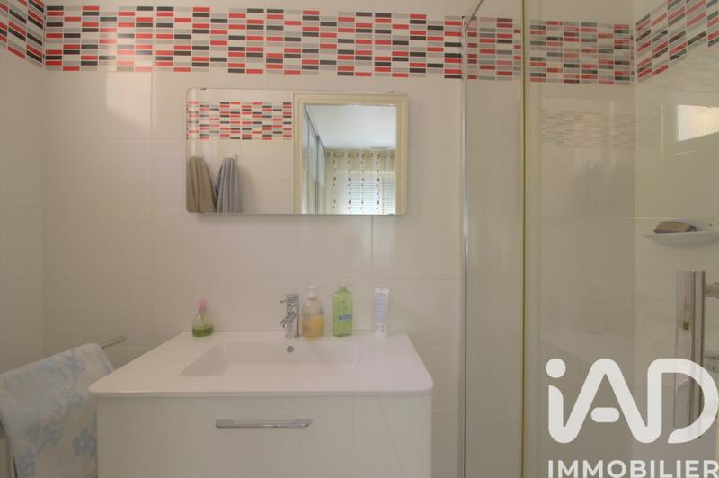 Maison - 210 m² - 7 pièces