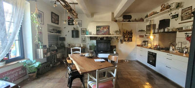 Maison de village - 235 m² - 8 pièces