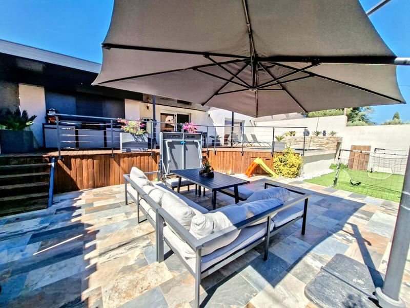 Maison - 101 m² - 4 pièces