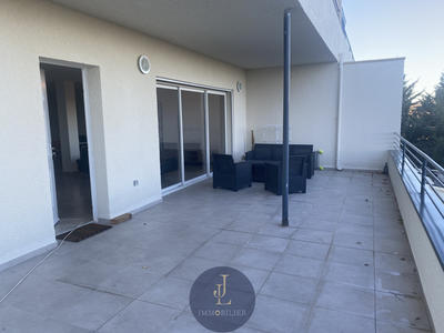 Appartement - 75 m² - 3 pièces