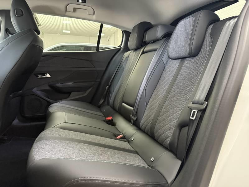 Peugeot 408 PureTech 130 ch s&amp;S Eat8 Allure Pack